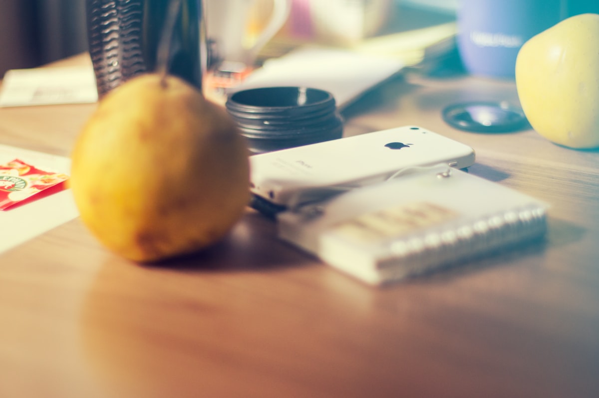 Repas équilibré au bureau - nutrition et bien-être professionnel